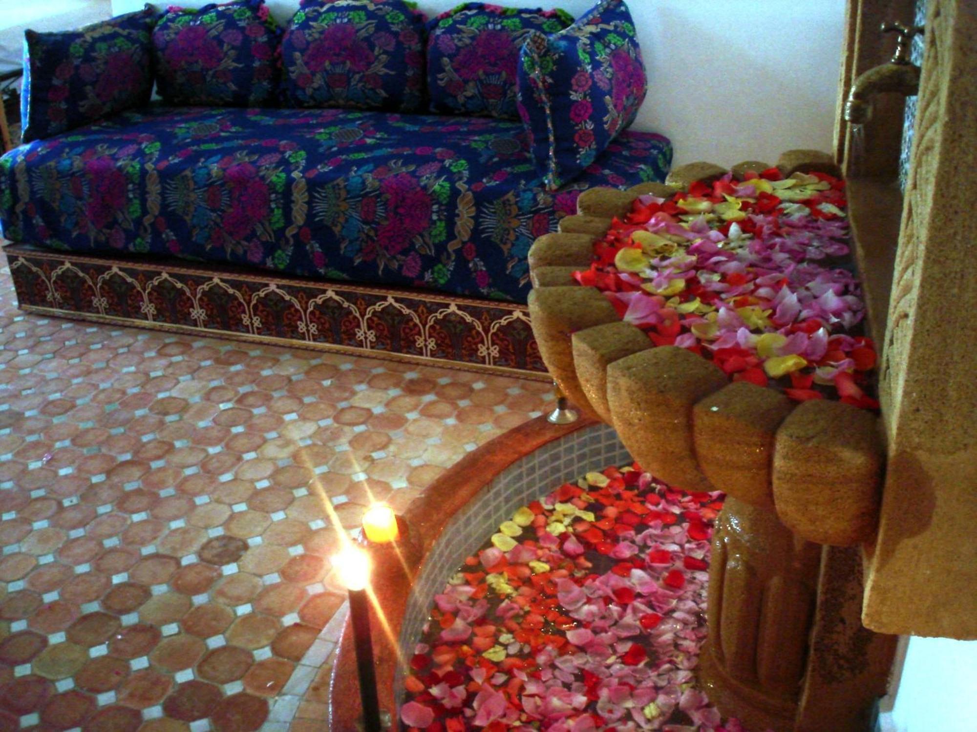 Al Andaloussiya Diyafa Hotel Moulay Idriss Exterior foto